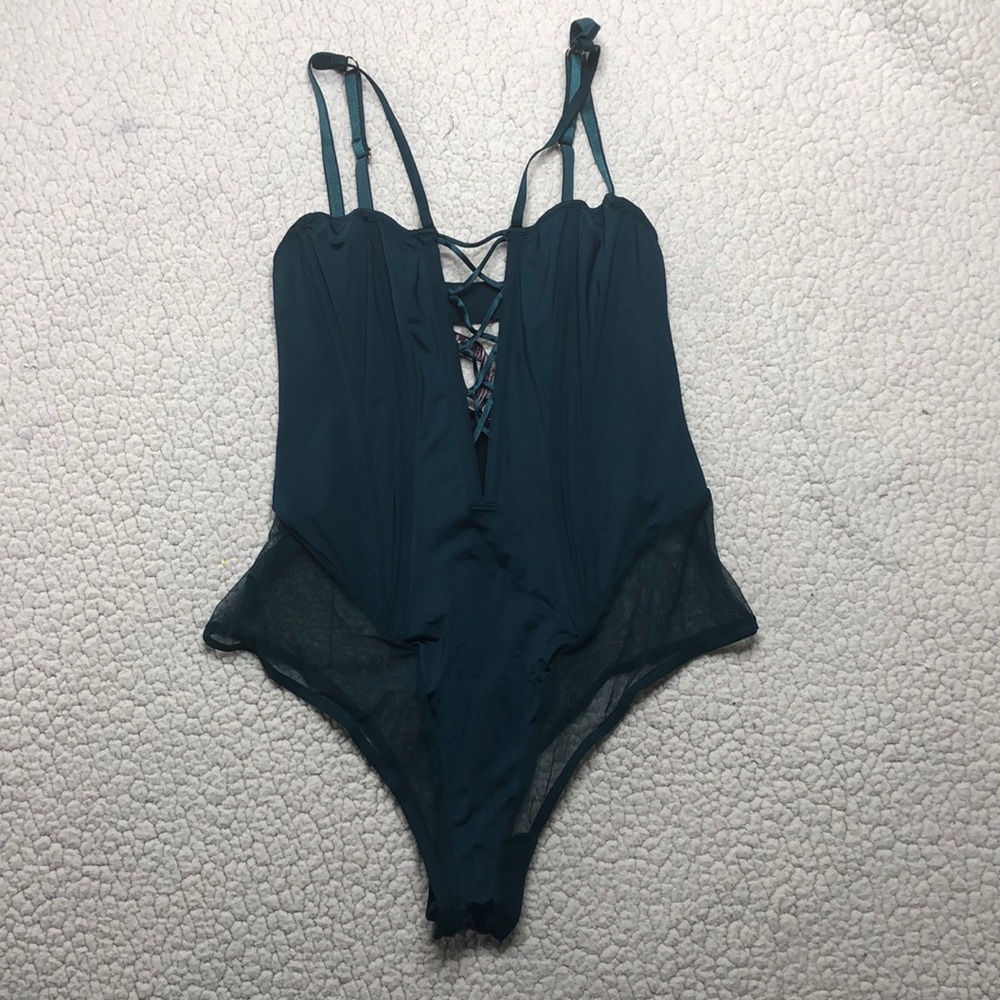 VICTORIA SECRET